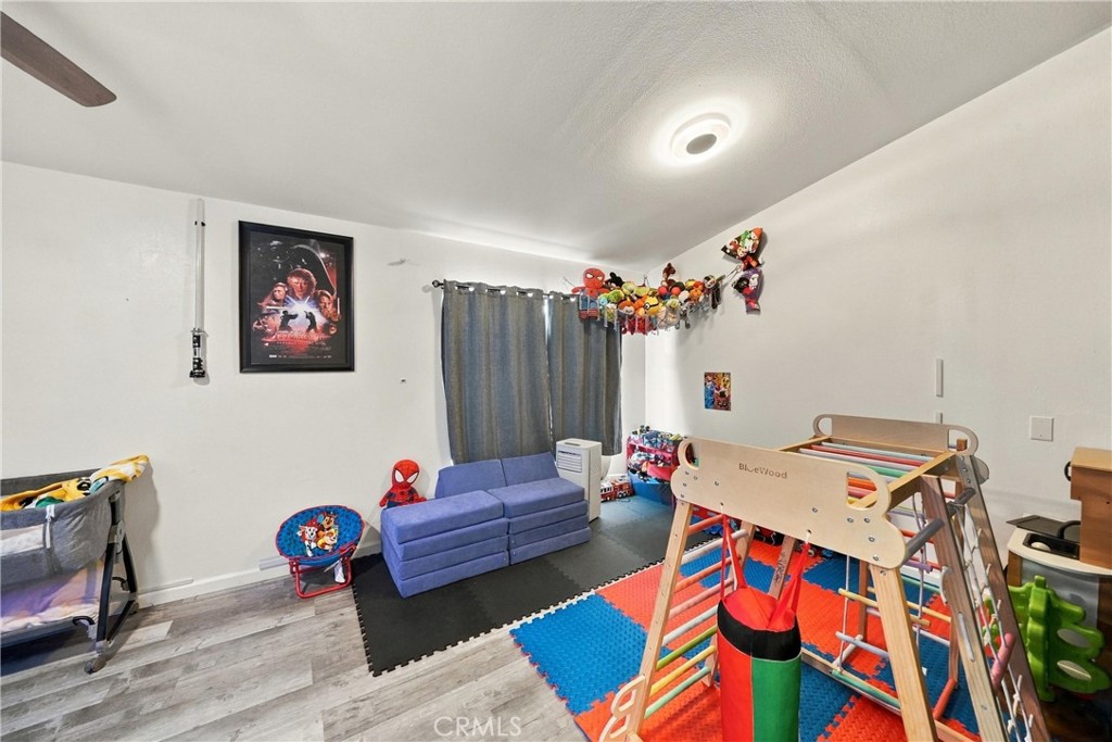 14743 Wakefield Drive Property Photo 14
