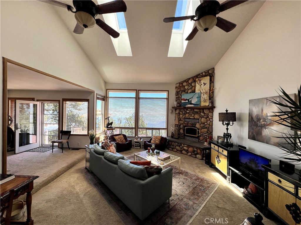 1834 Nob Hill Property Photo 8