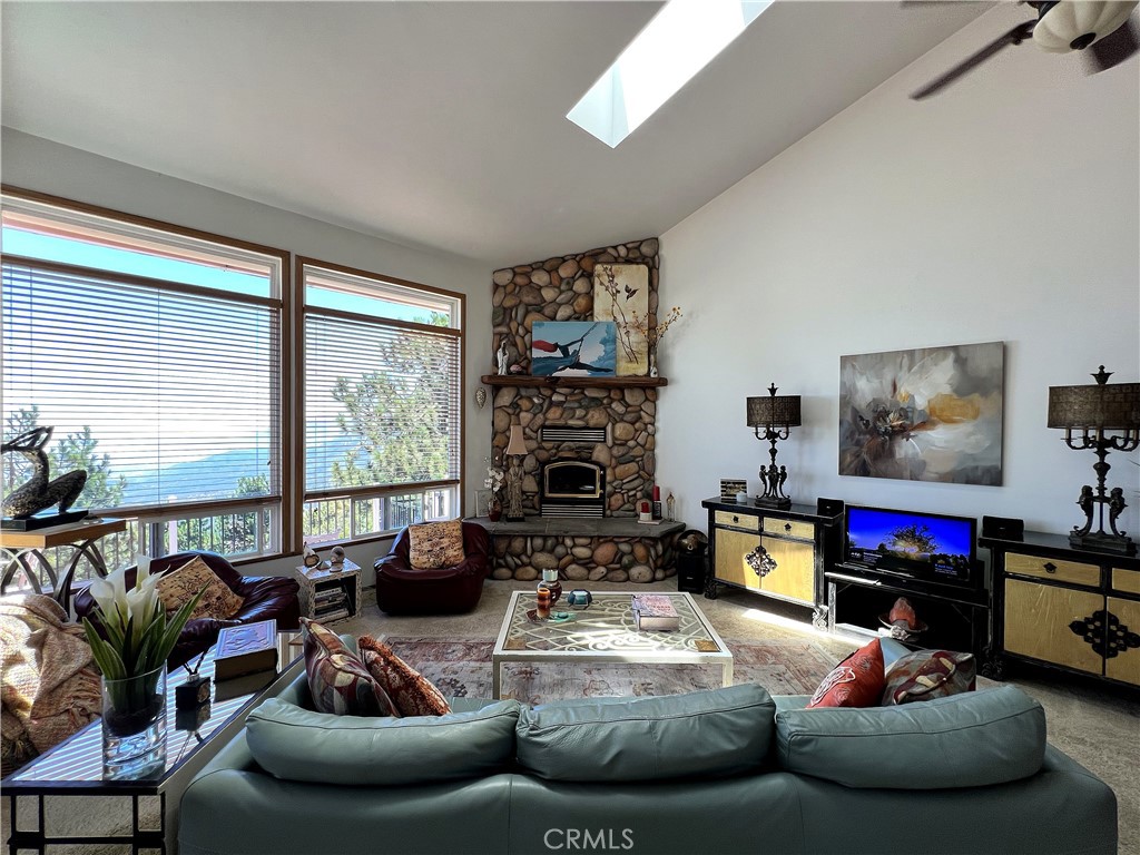 1834 Nob Hill Property Photo 9