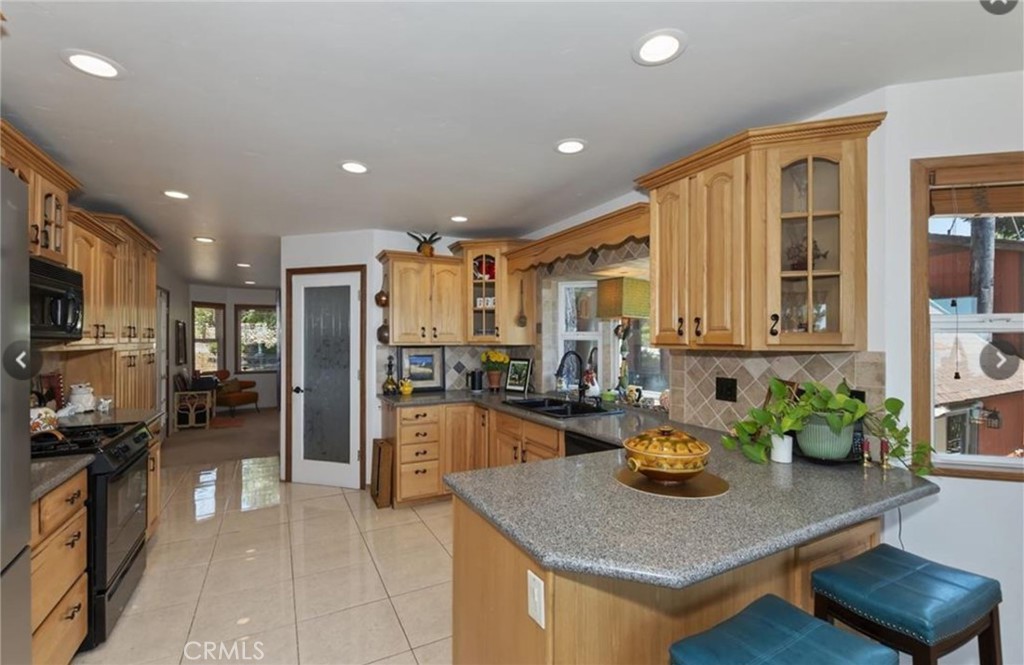 1834 Nob Hill Property Photo 12
