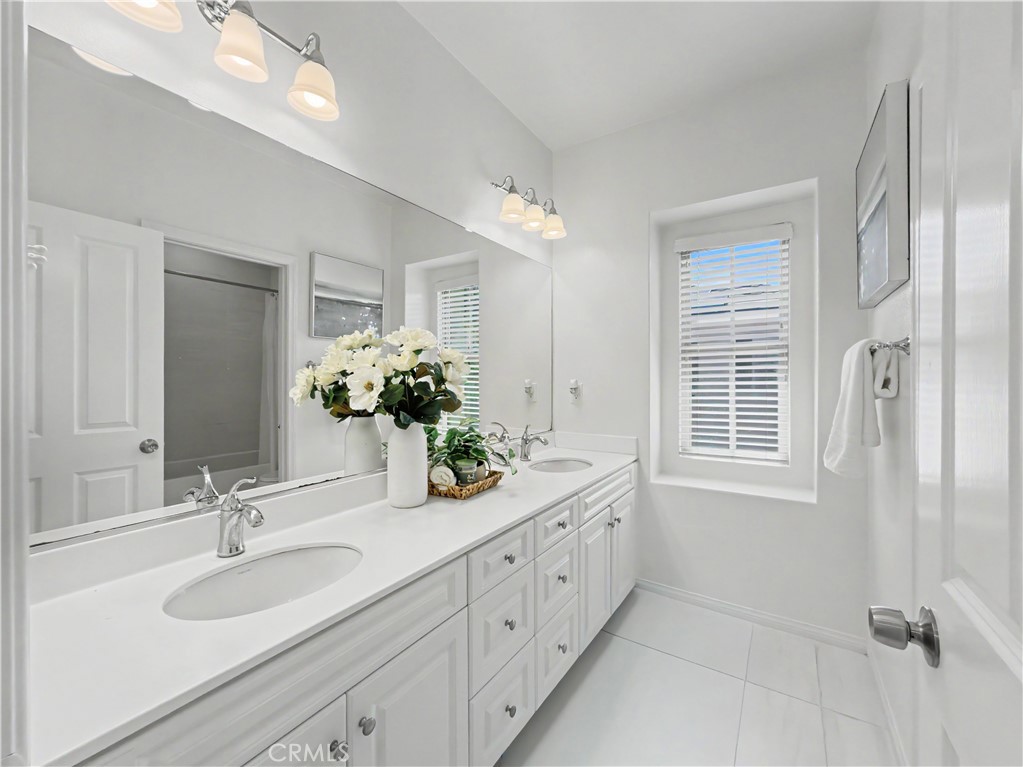 320 Bronze Property Photo 17