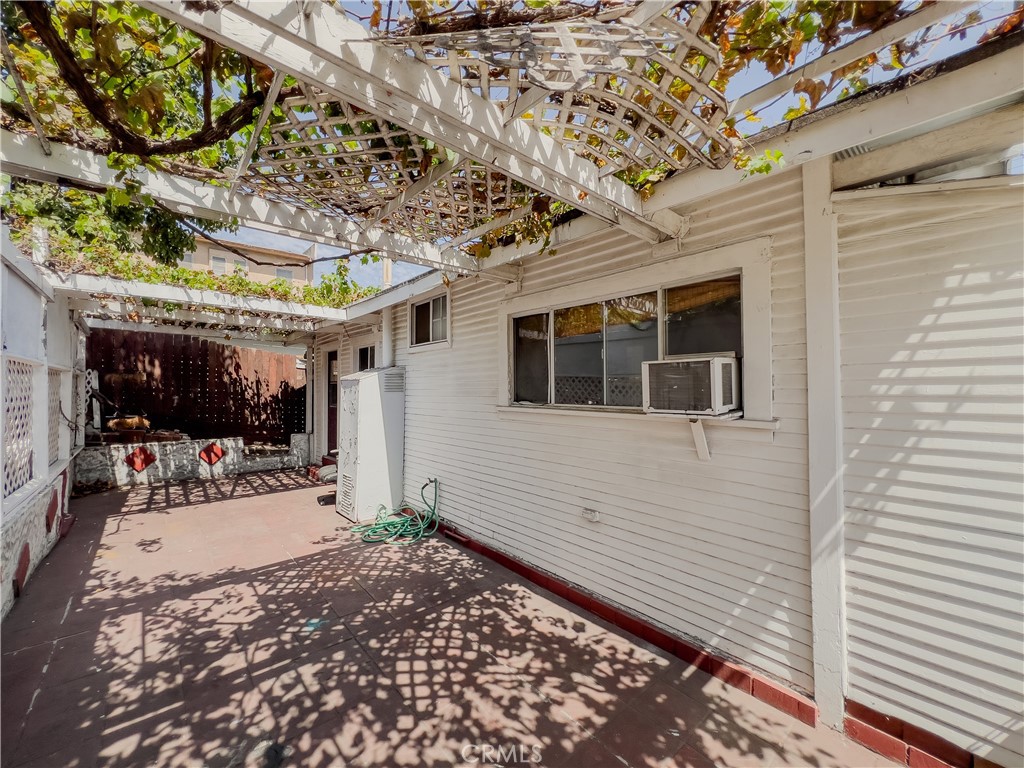 1915 Echo Park Property Photo 15