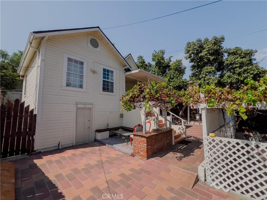 1915 Echo Park Property Photo 18