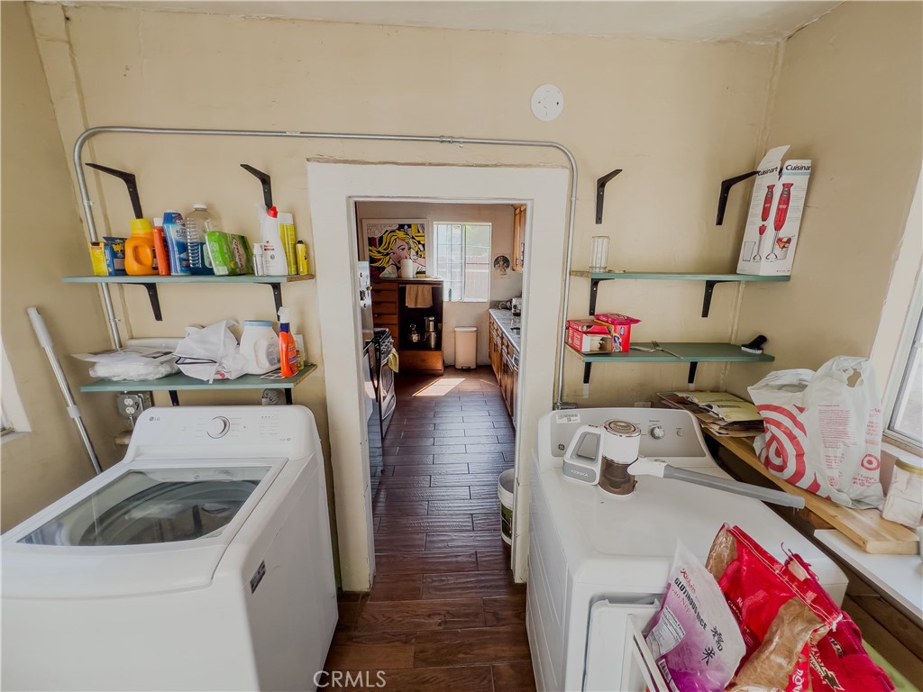 1915 Echo Park Property Photo 42