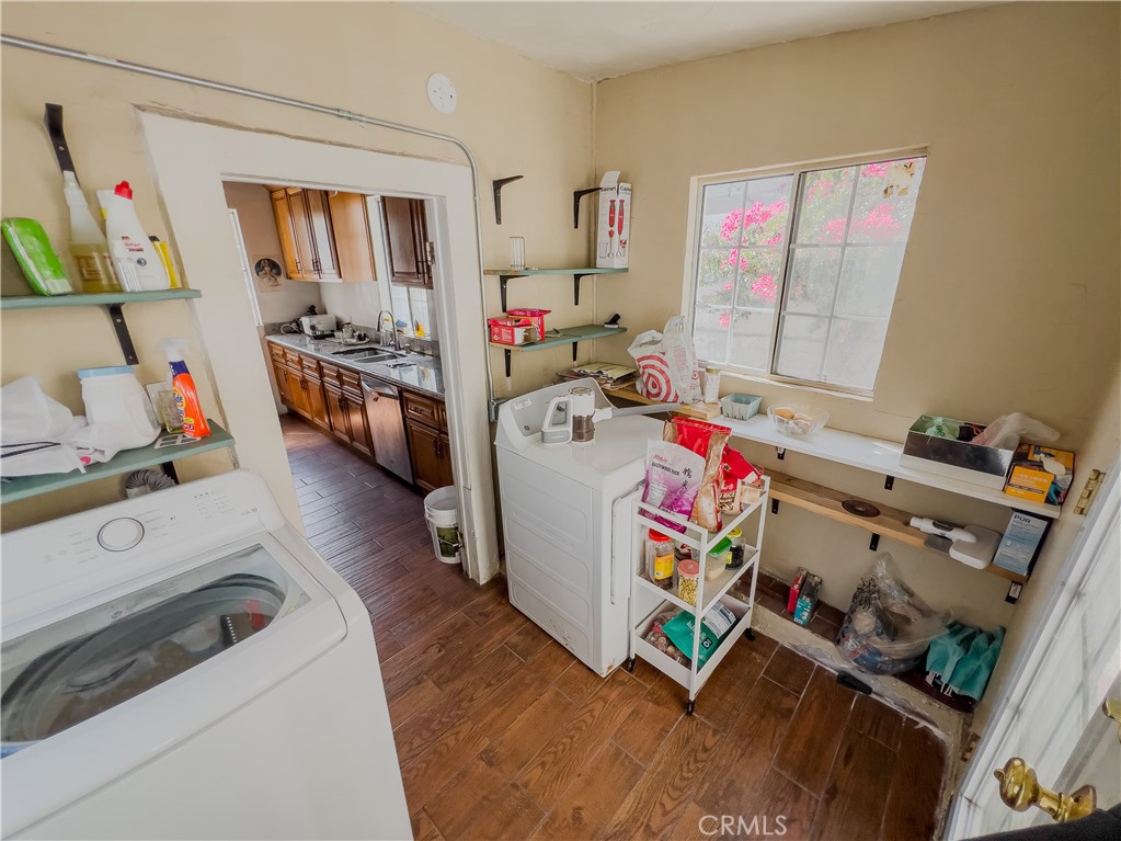1915 Echo Park Property Photo 43