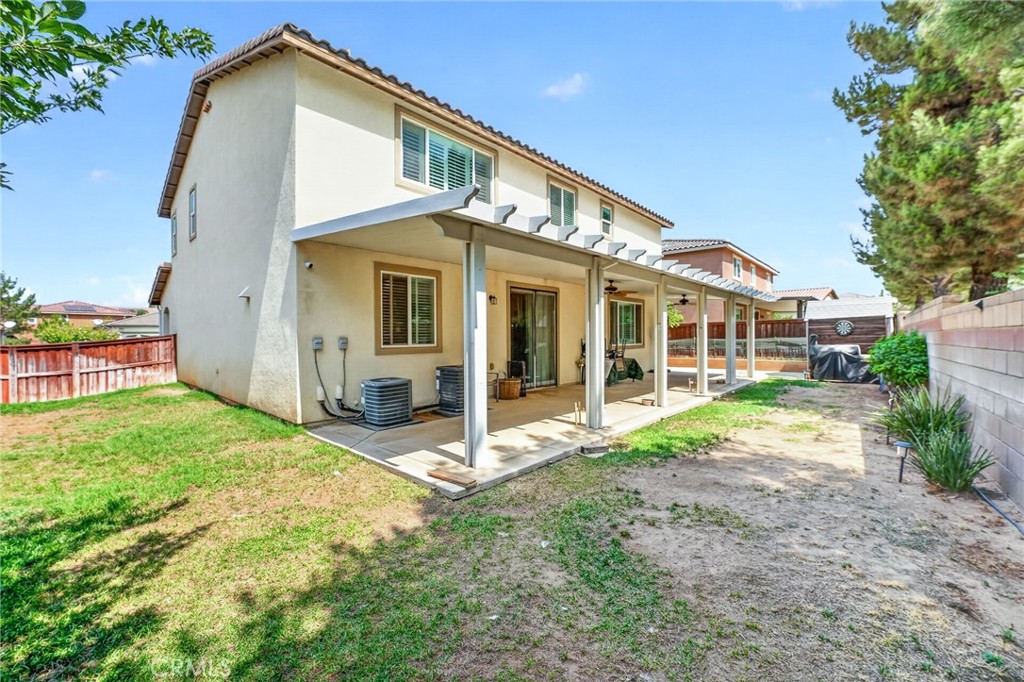 1216 Burgundy Rose Property Photo 18