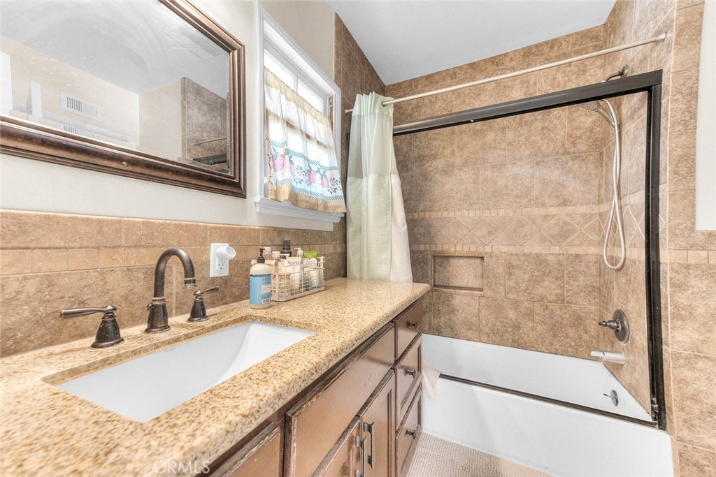 564 N Armel Property Photo 32