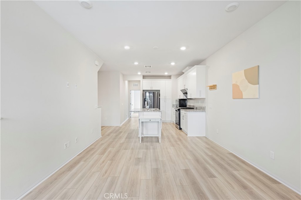 1371 Nimbus Court Property Photo 8