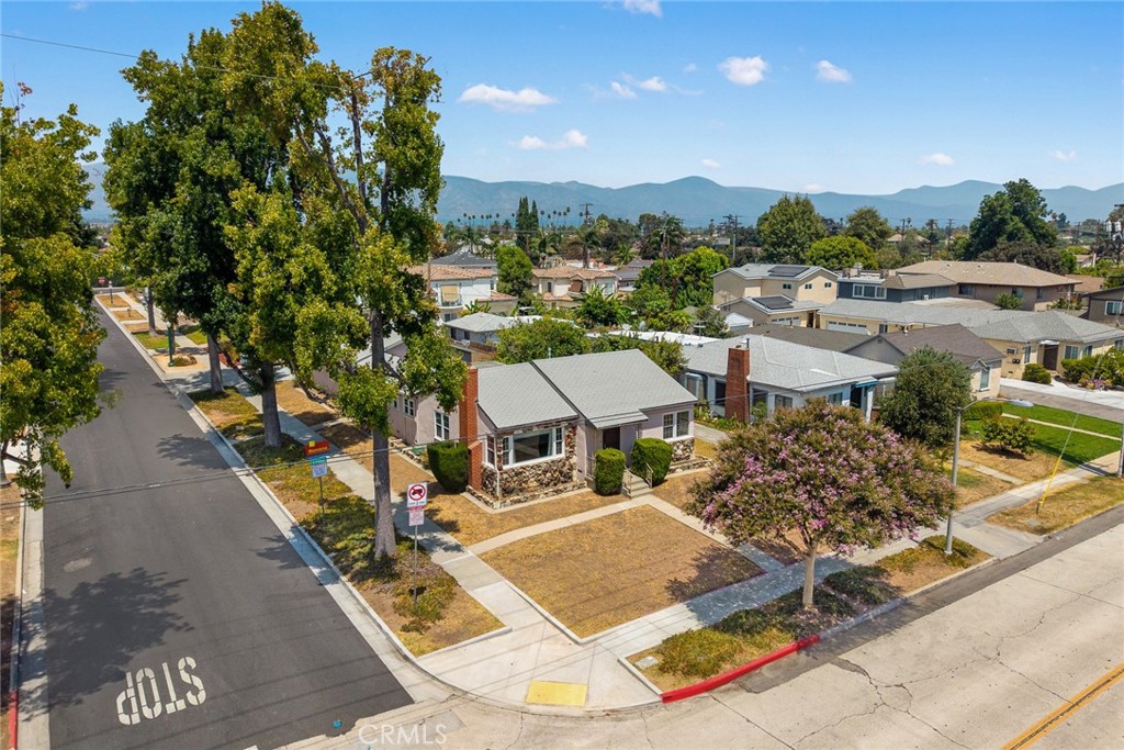 721 723 W Hellman Property Photo 7