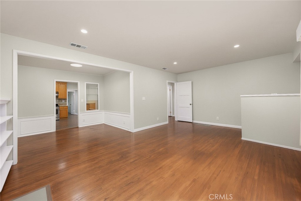 721 723 W Hellman Property Photo 15