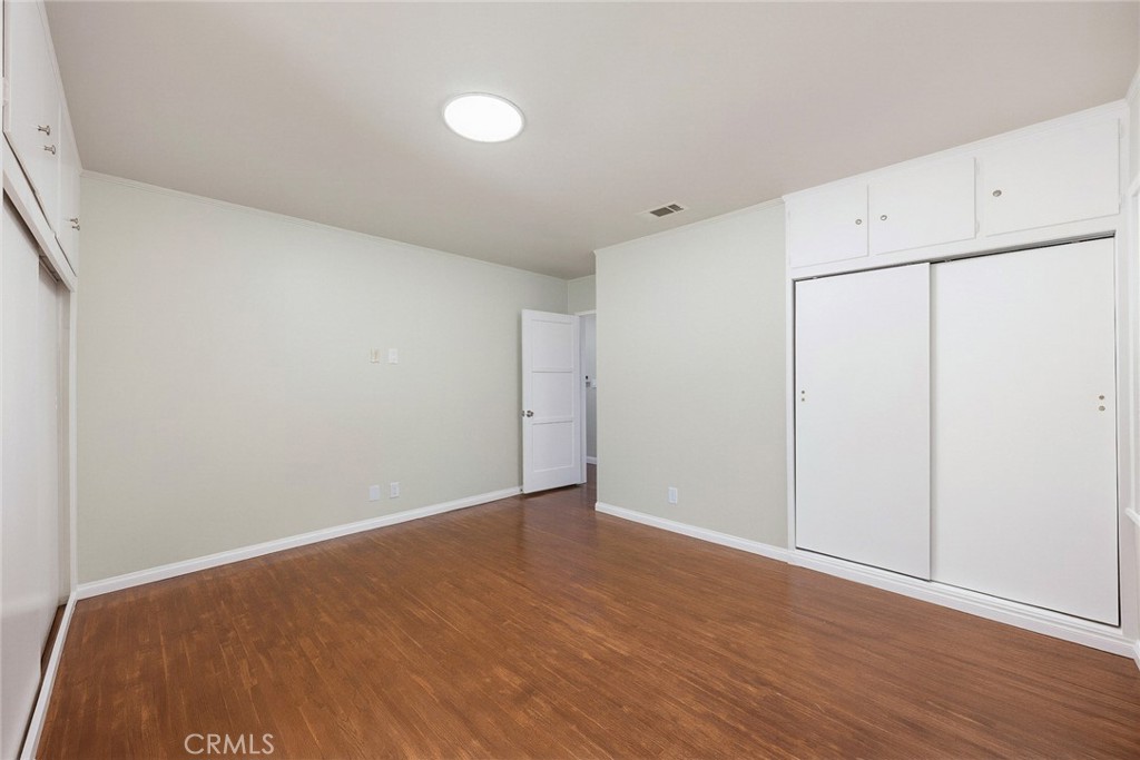 721 723 W Hellman Property Photo 25