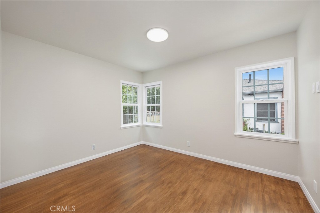 721 723 W Hellman Property Photo 28