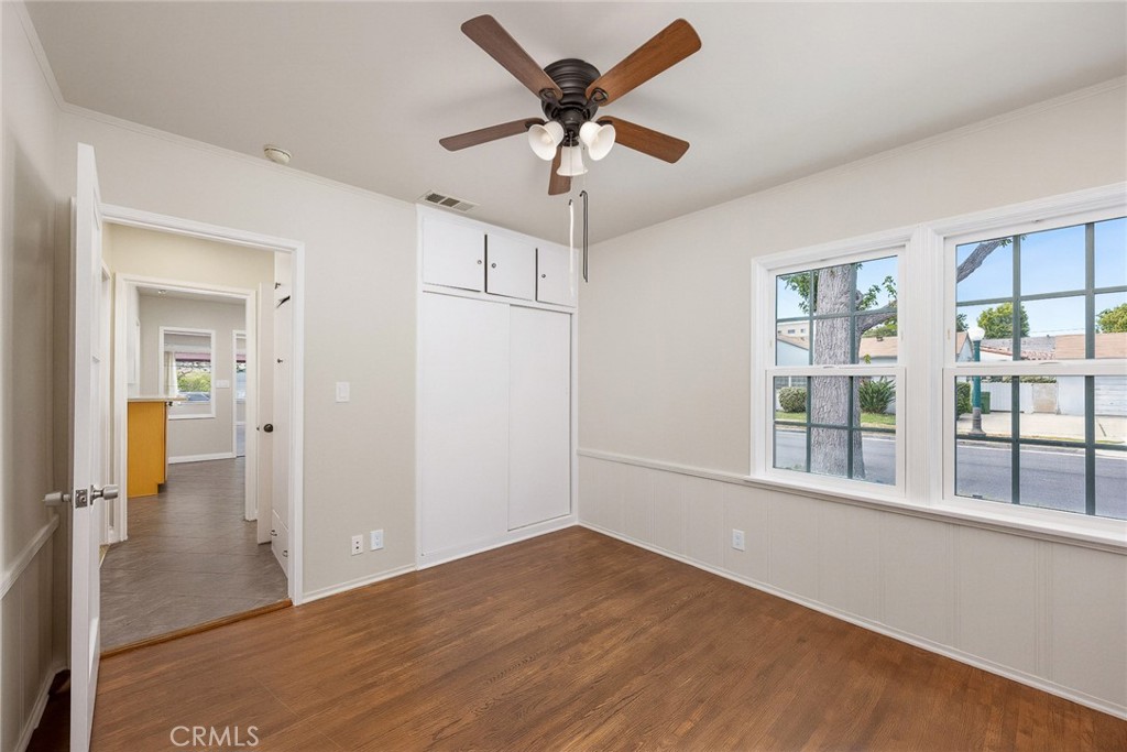 721 723 W Hellman Property Photo 36