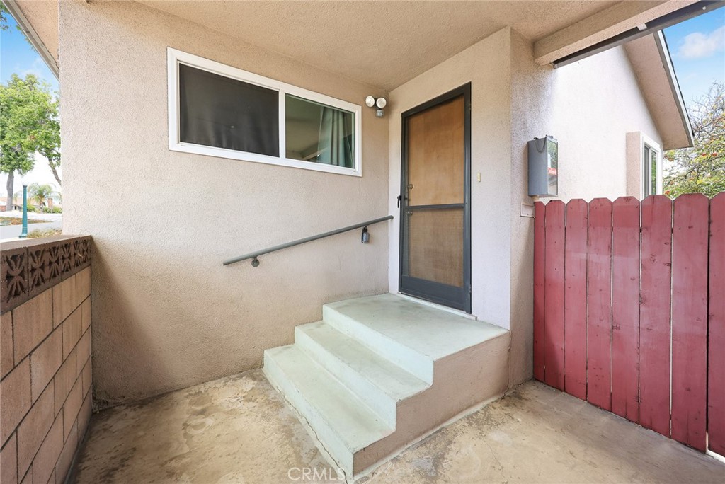 721 723 W Hellman Property Photo 42