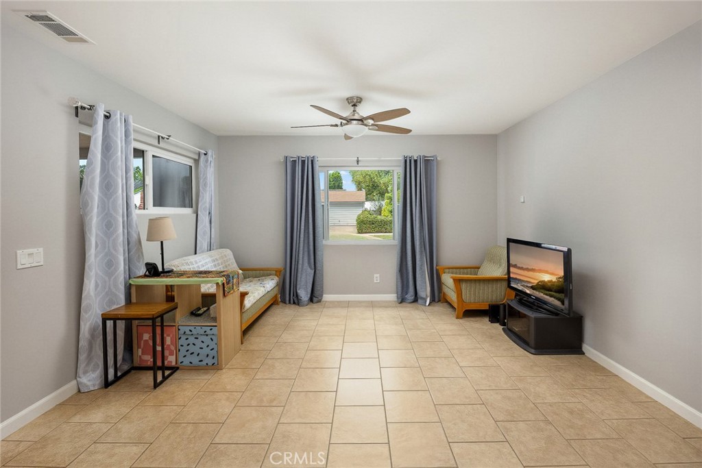 721 723 W Hellman Property Photo 44