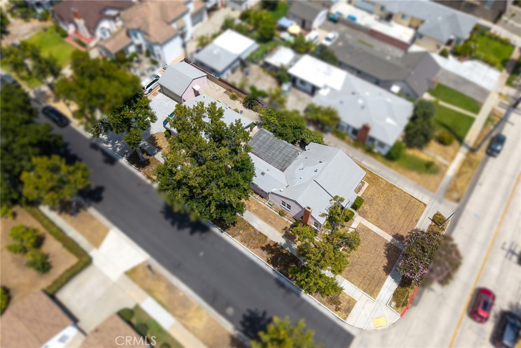 721 723 W Hellman Property Photo 60