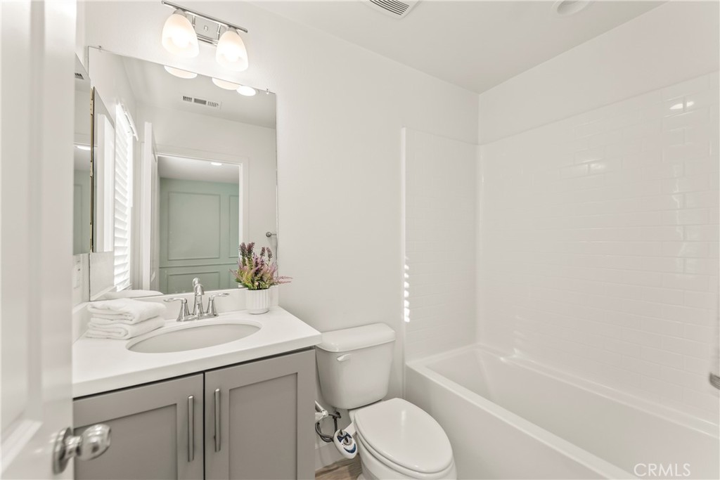 116 N 6th B Property Photo 21