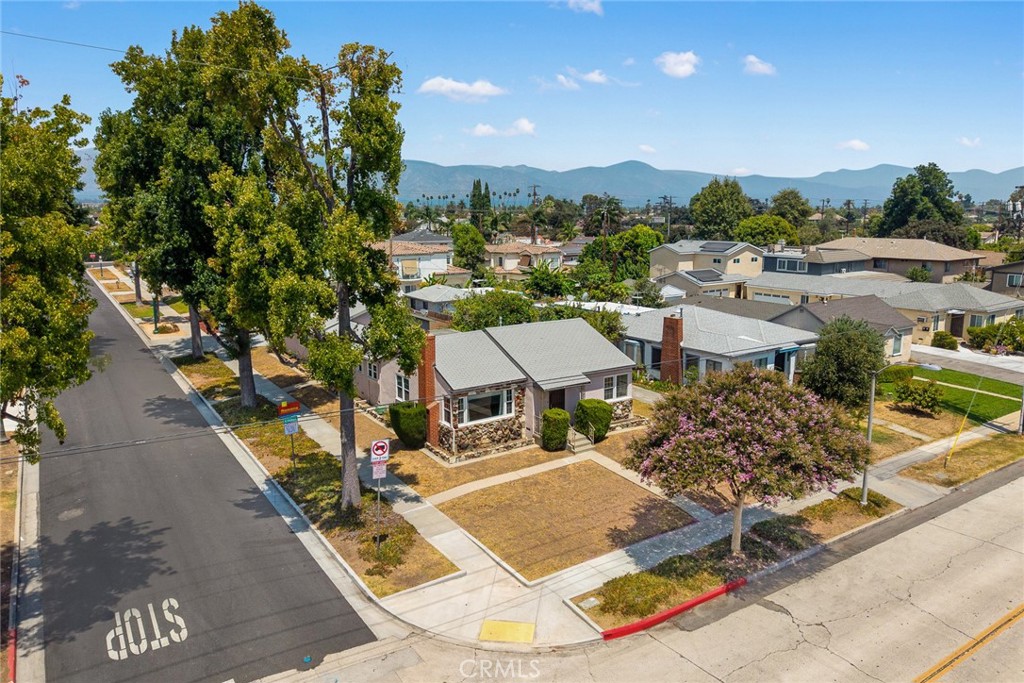 721 723 W Hellman Property Photo 7