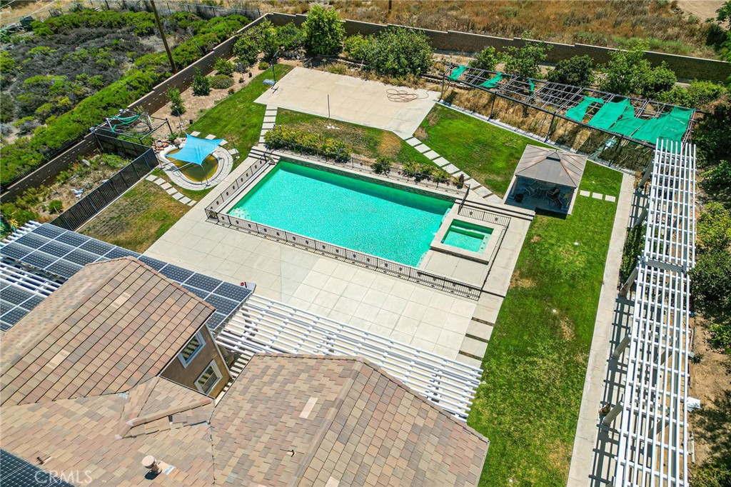 1150 Sandra Property Photo 3