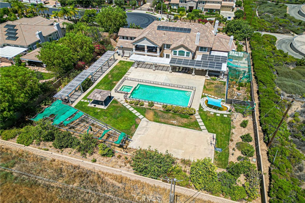 1150 Sandra Property Photo 4