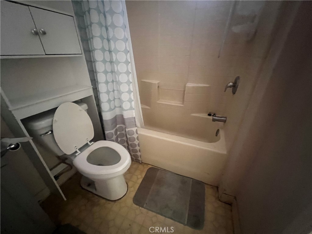 119 Walnut Property Photo 7