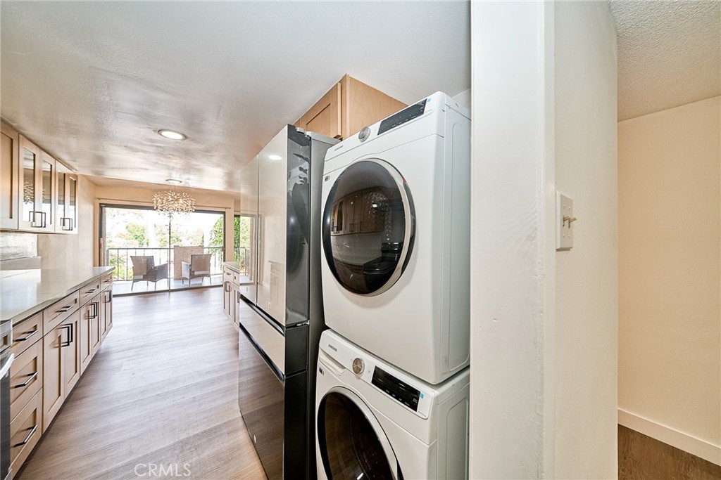 605 Redondo Avenue 203 Property Photo 13