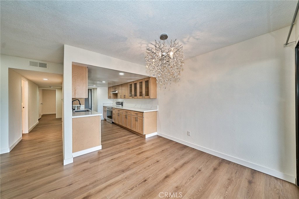 605 Redondo Avenue 203 Property Photo 17