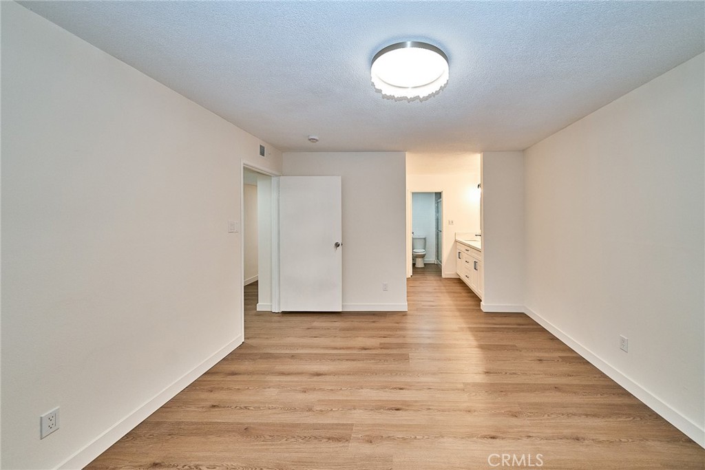 605 Redondo Avenue 203 Property Photo 19