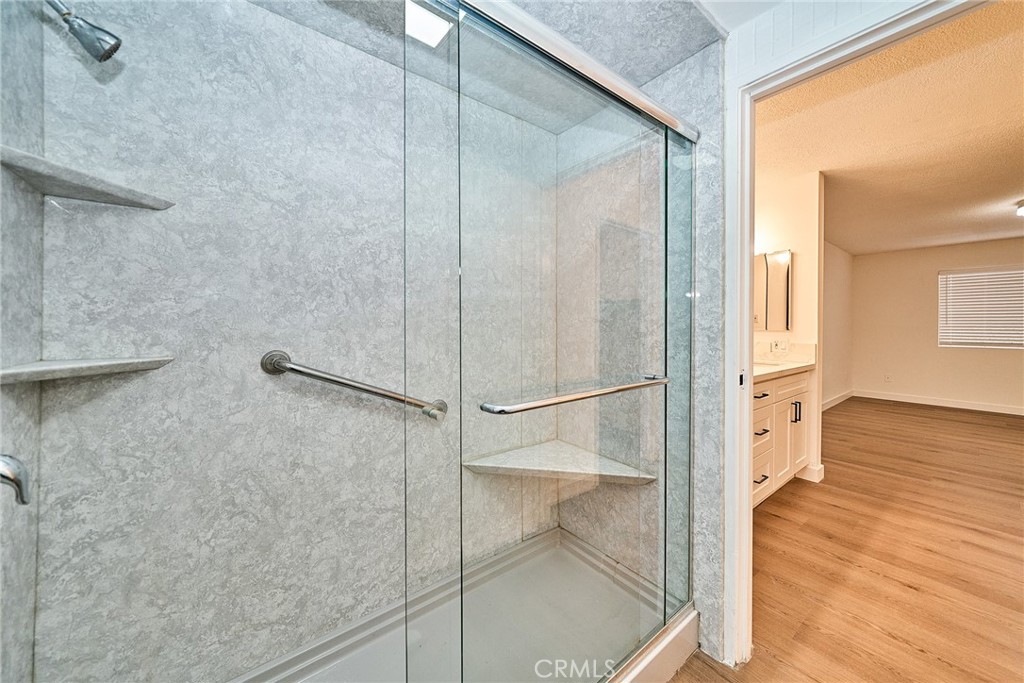 605 Redondo Avenue 203 Property Photo 21