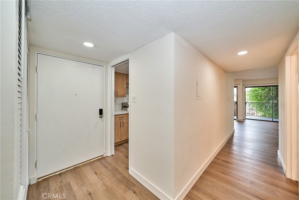 605 Redondo Avenue 203 Property Photo 25