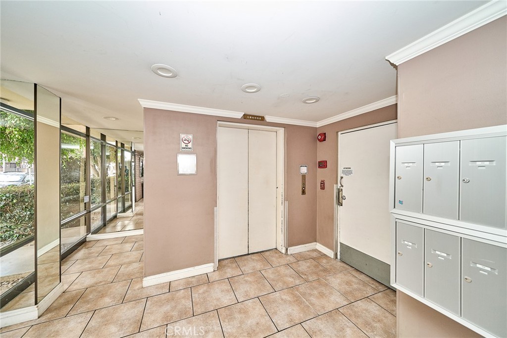 605 Redondo Avenue 203 Property Photo 29