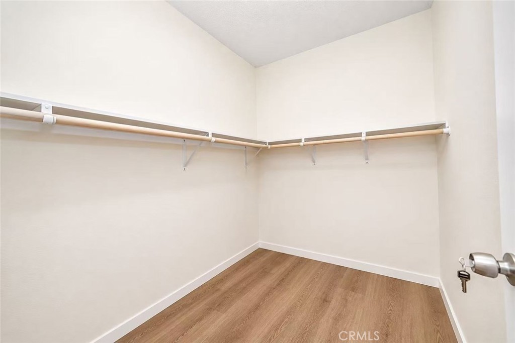 605 Redondo Avenue 203 Property Photo 31