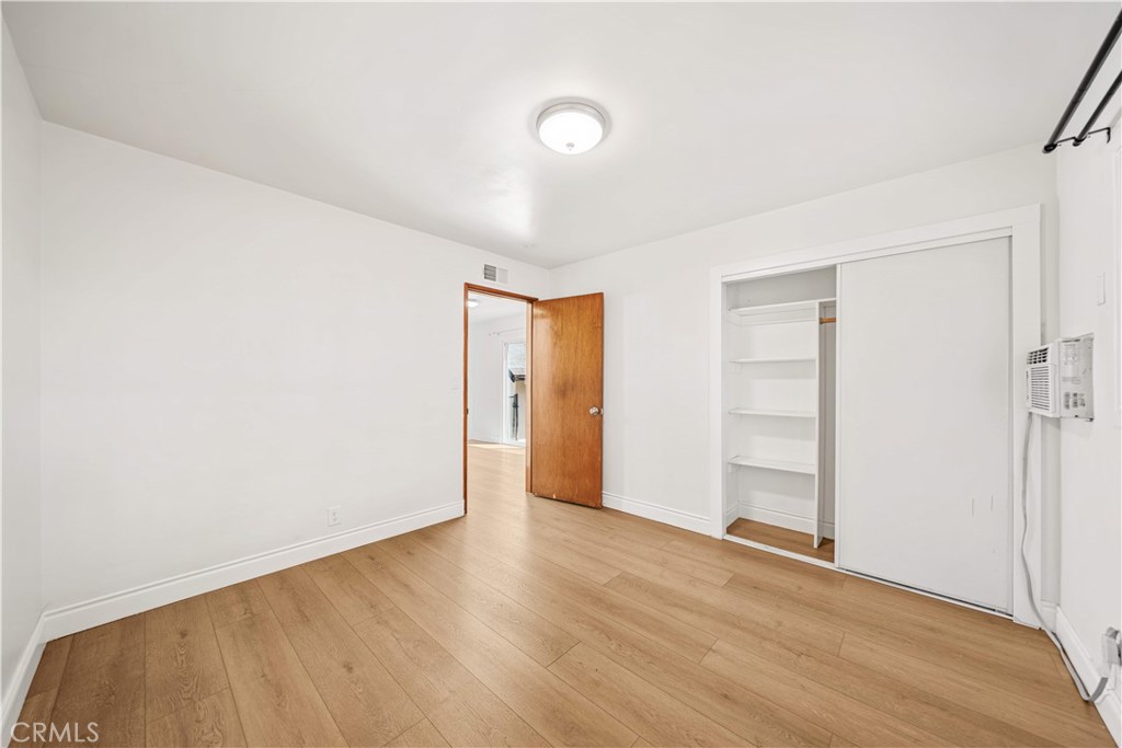 104 E Adams Property Photo 39