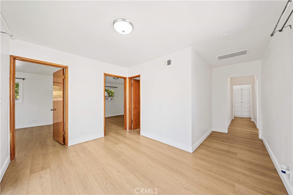 104 E Adams Property Photo 42