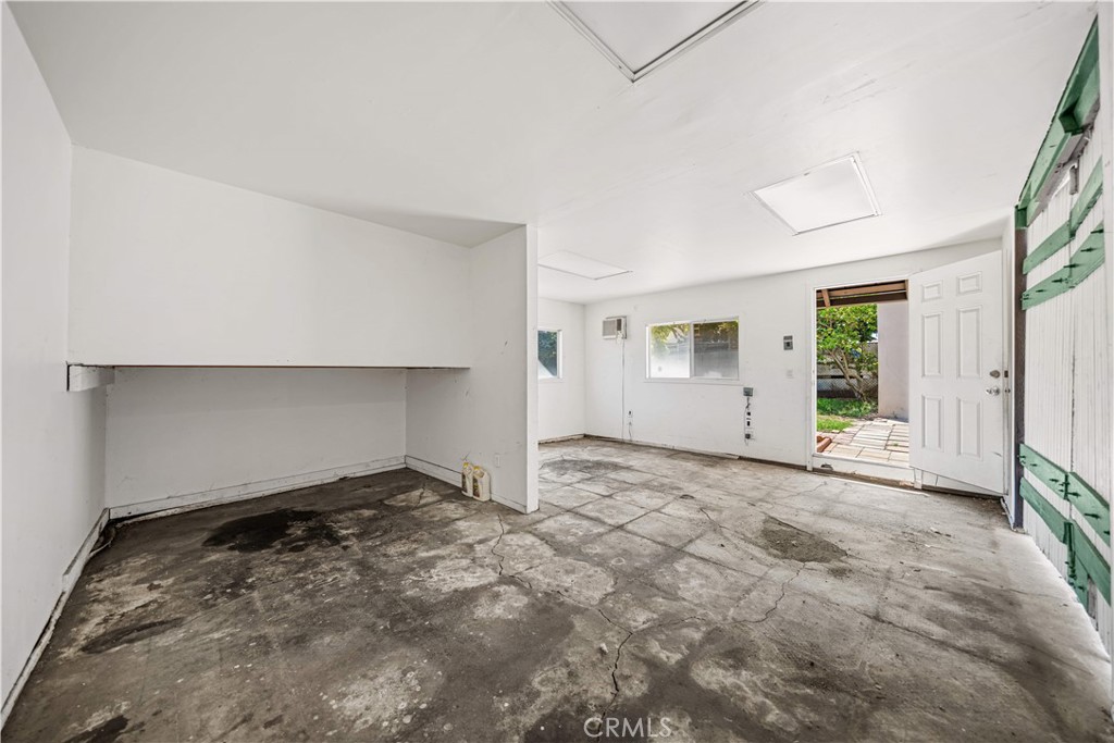 104 E Adams Property Photo 50