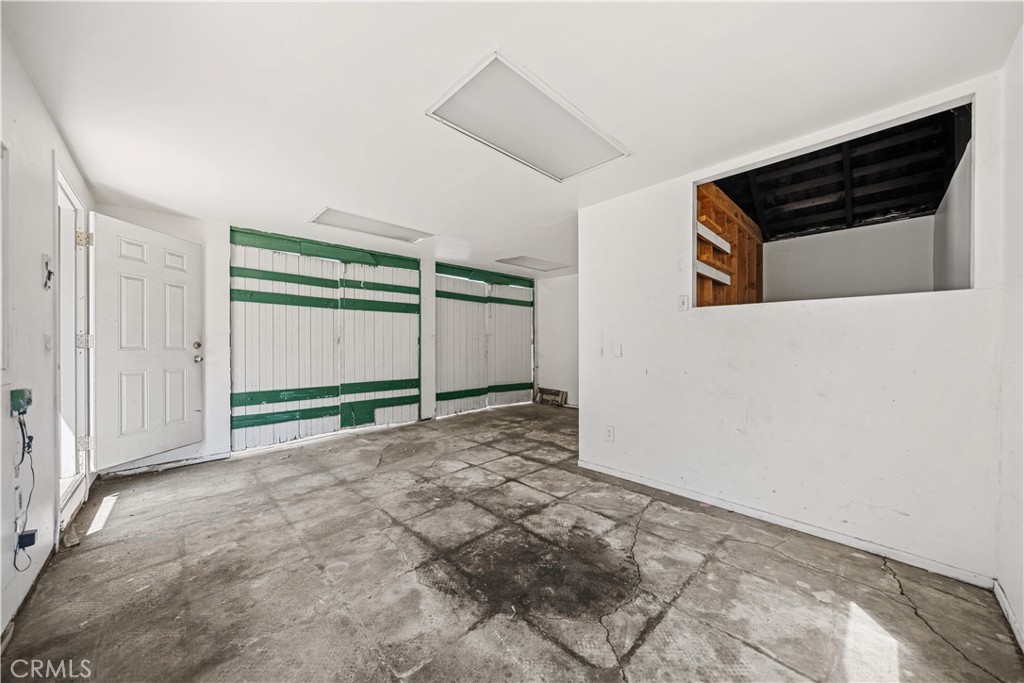 104 E Adams Property Photo 51
