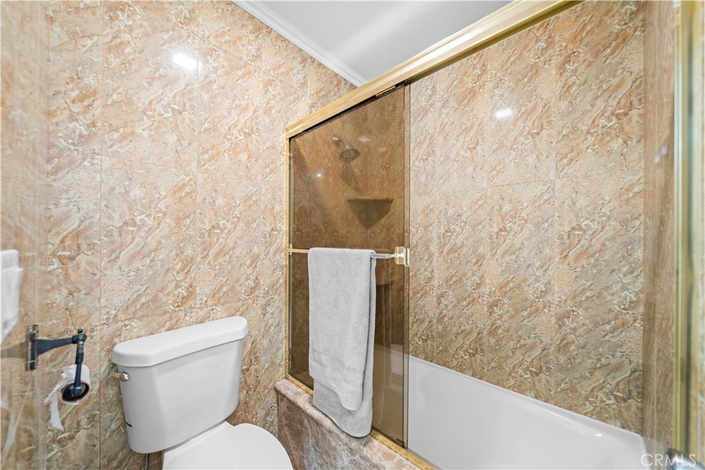 454 West Huntington Drive D Property Photo 38