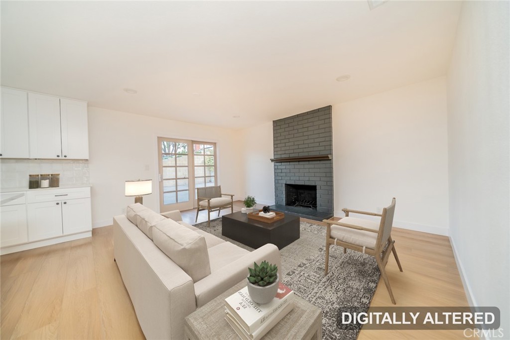 6270 Kinlock Property Photo 9