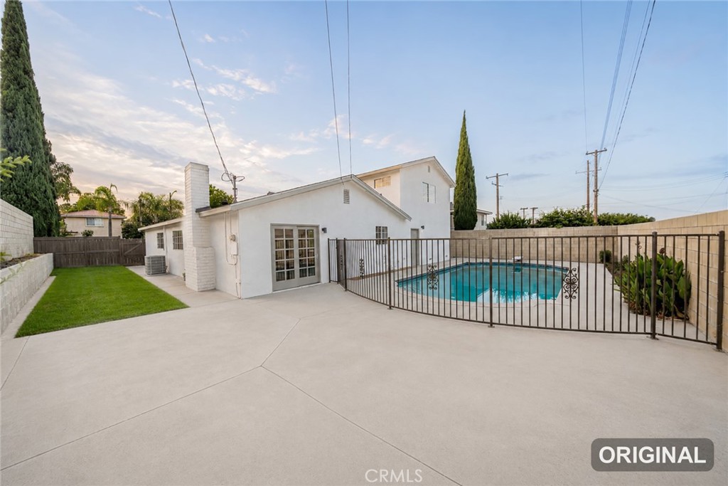 6270 Kinlock Property Photo 30