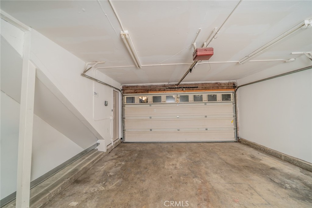 6270 Kinlock Property Photo 33