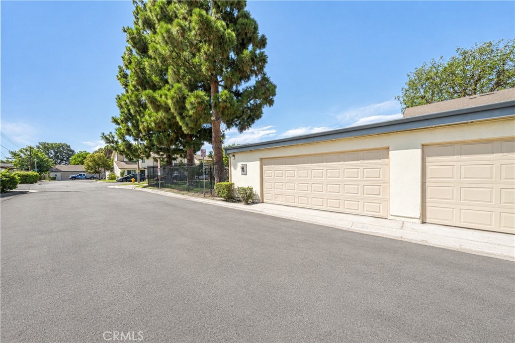 1045 Buccaneer Property Photo 5