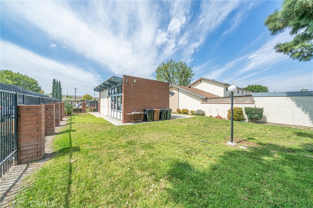 1045 Buccaneer Property Photo 8