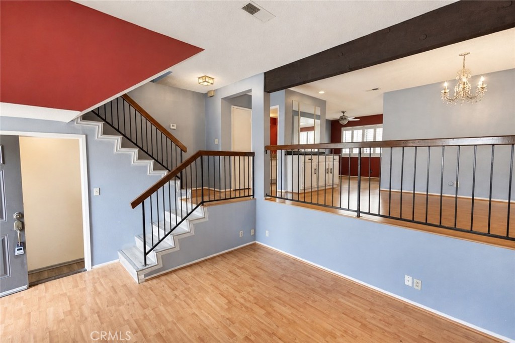 119 S Ynez Ave B Property Photo 4