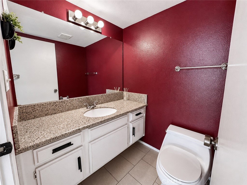 119 S Ynez Ave B Property Photo 6