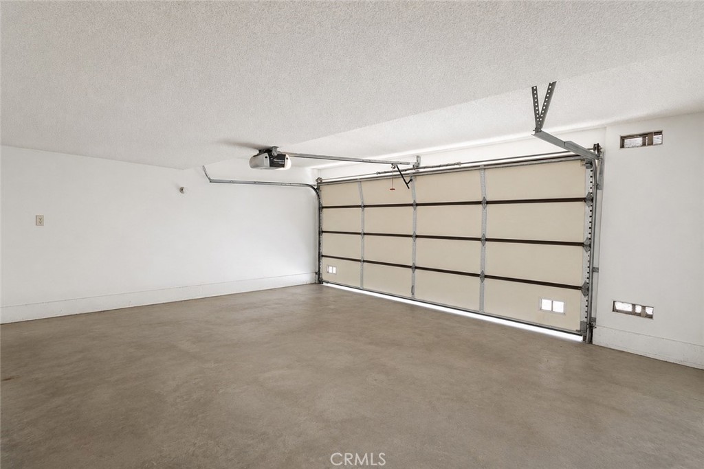 119 S Ynez Ave B Property Photo 27