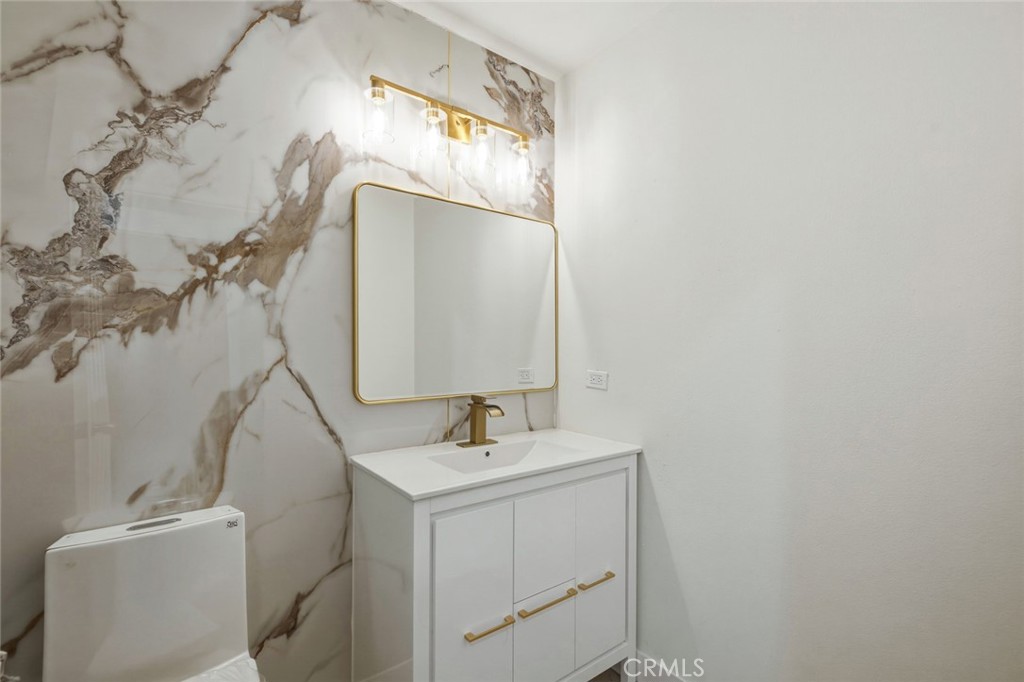 25868 Boulder Rock Pl Property Photo 11