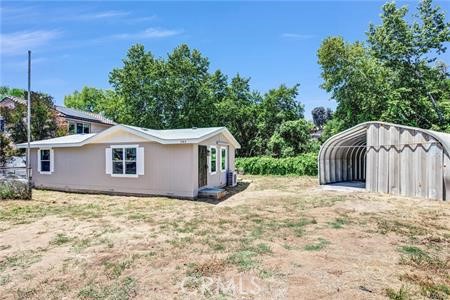 707 Silverbrook Property Photo 4