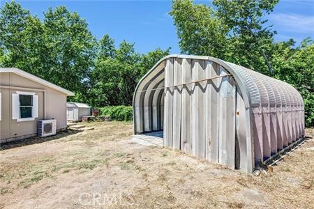 707 Silverbrook Property Photo 6