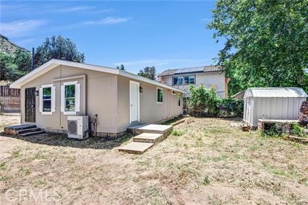 707 Silverbrook Property Photo 7