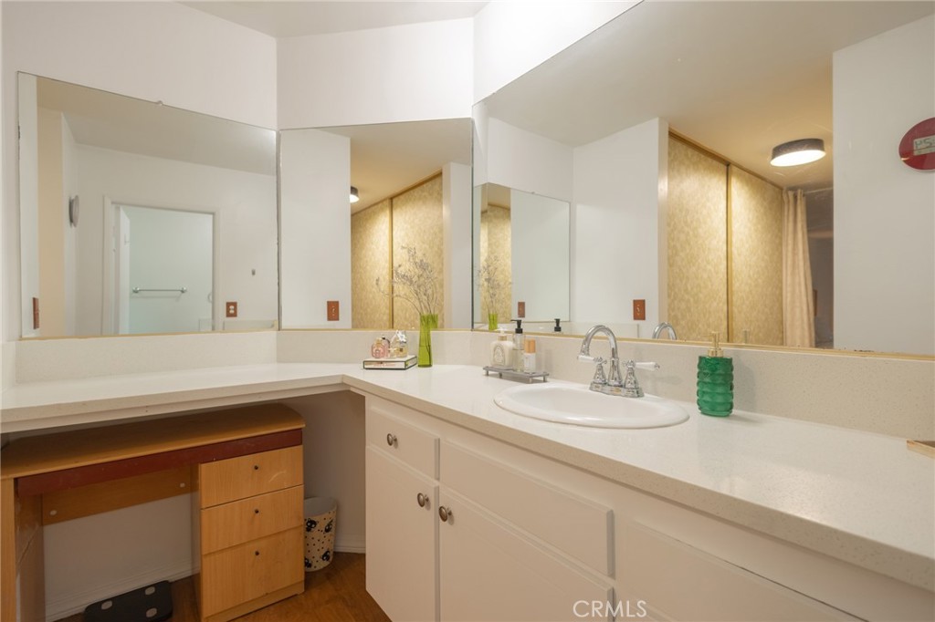 1301 S Atlantic Boulevard 231c Property Photo 18